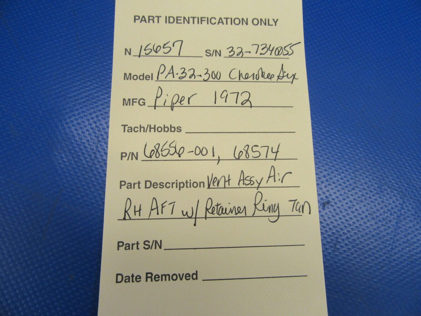 Piper Cherokee 6 Vent Assy Air w/ Retaining Ring RH AFT Tan 68556-00 (0819-64)