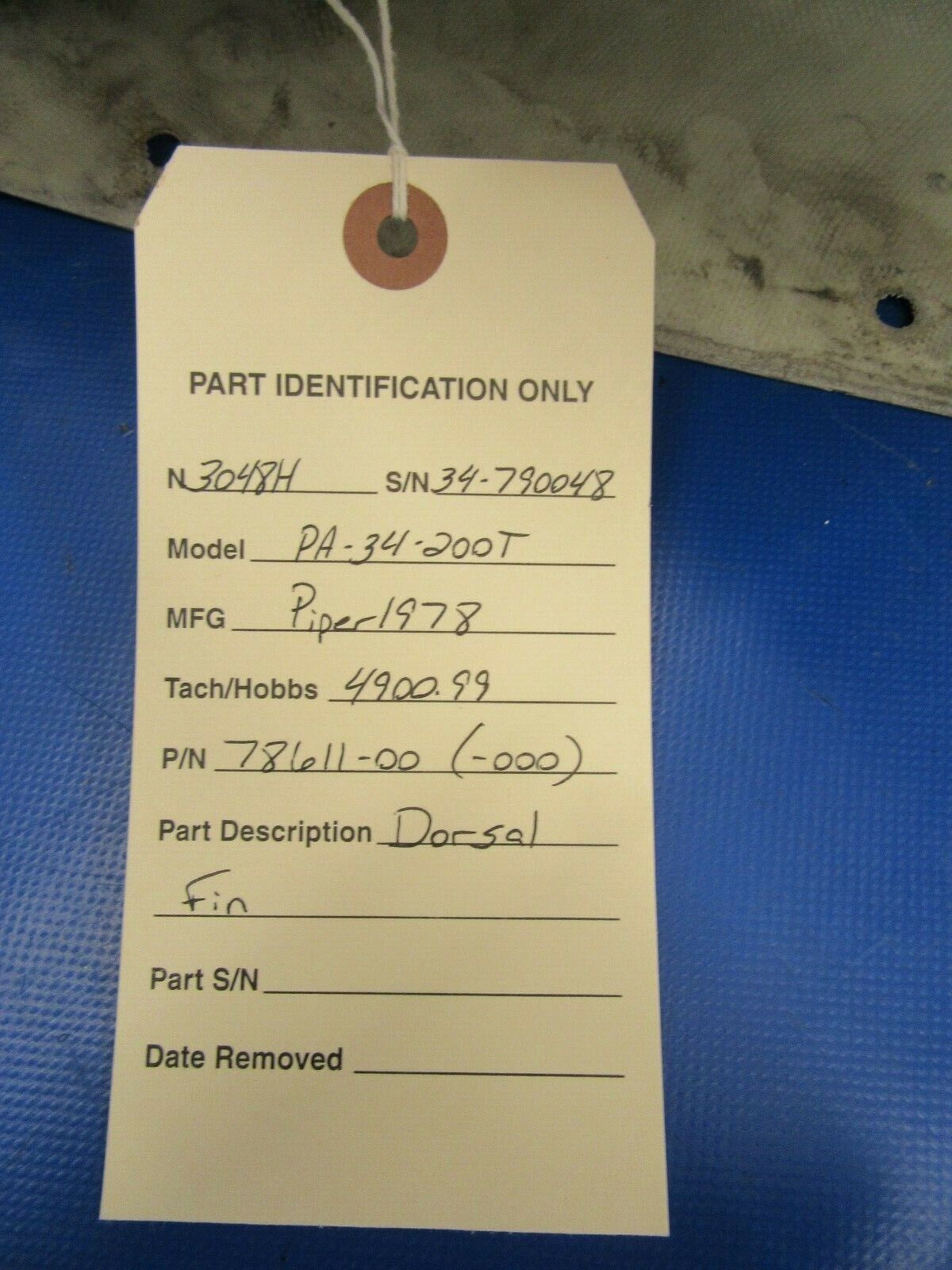 Piper PA-34-200T Seneca II Dorsal Fin 78611-00, 78611-000 (1119-139)