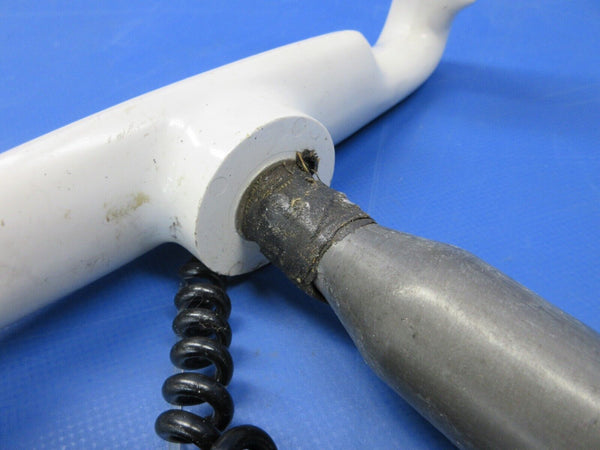 Beech C23 Sundowner Control Wheel Assy RH P/N 35-380060-35 (0724-2100)