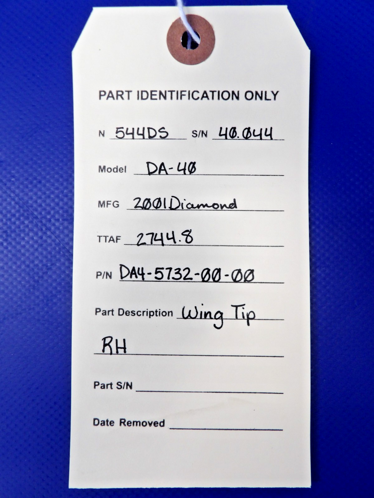 Diamond DA-40 Wing Tip Right Hand P/N DA4-5732-00-00 (0726-1274)11