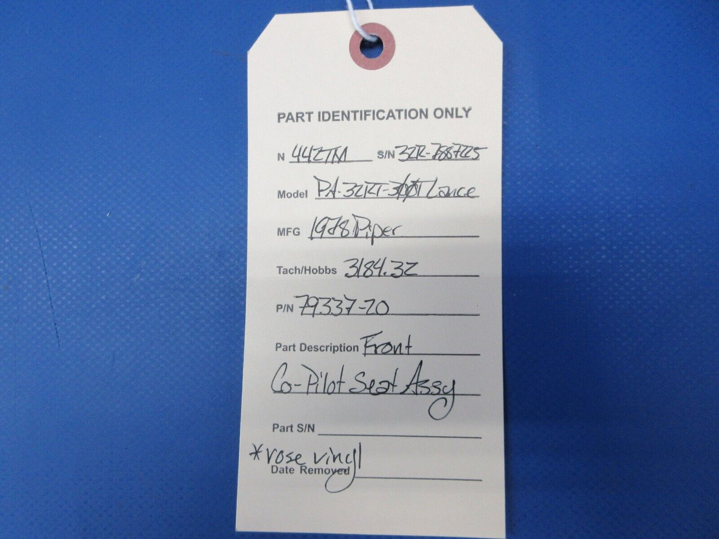 Piper PA-32RT-300T Lance II Front Co-Pilot Seat Assy P/N 79337-20 (0924-1422)