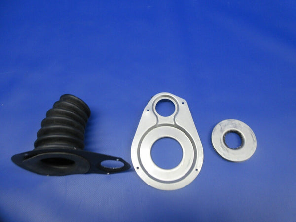 Piper PA-28-181 Nose Wheel Bungee Boot & Plate RH P/N 35270-00 (1224-741)