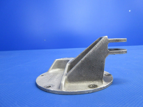 Beech 19A Musketeer Nose Wheel Steering Adapter Assy 169-810022-1 (0424-1300)