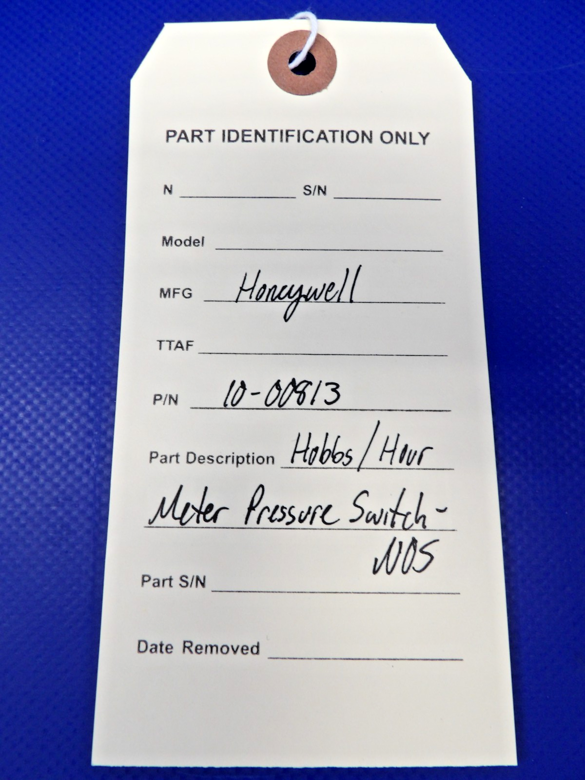 Honeywell Hobbs / Hour Meter Pressure Switch P/N 10-00813 NOS (0526-1396)11