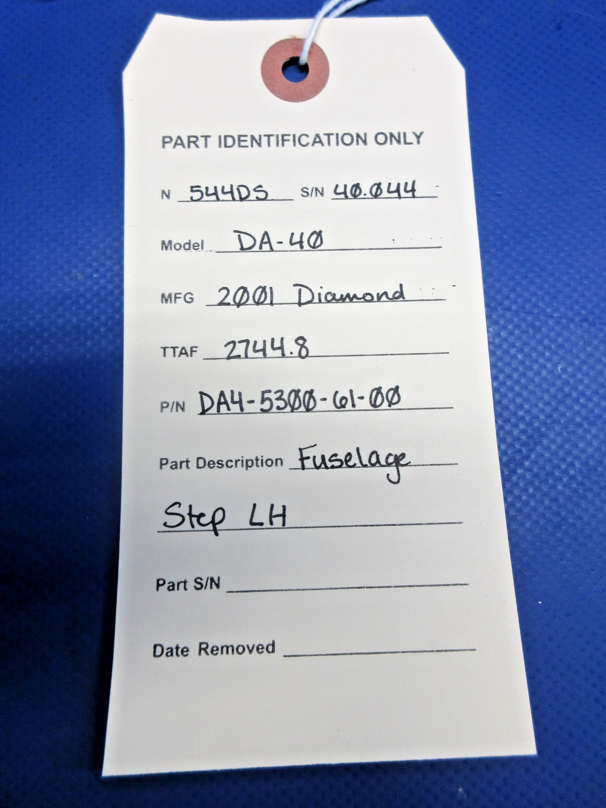 Diamond DA-40 Fuselage Step LH P/N DA4-5300-61-00 (0726-871)10