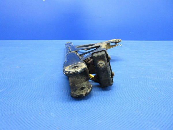 Bellanca 17-30A Viking Main Gear Upper Drag Strut LH P/N 19462-20 (0524-2116)