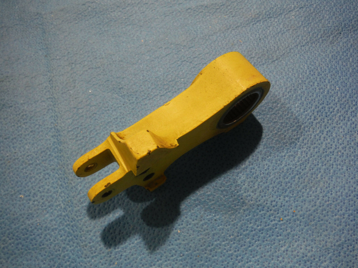 Beechcraft Rudder Pedal Lower Arm Pilot RH P/N 35-524143-2 (0915-97)