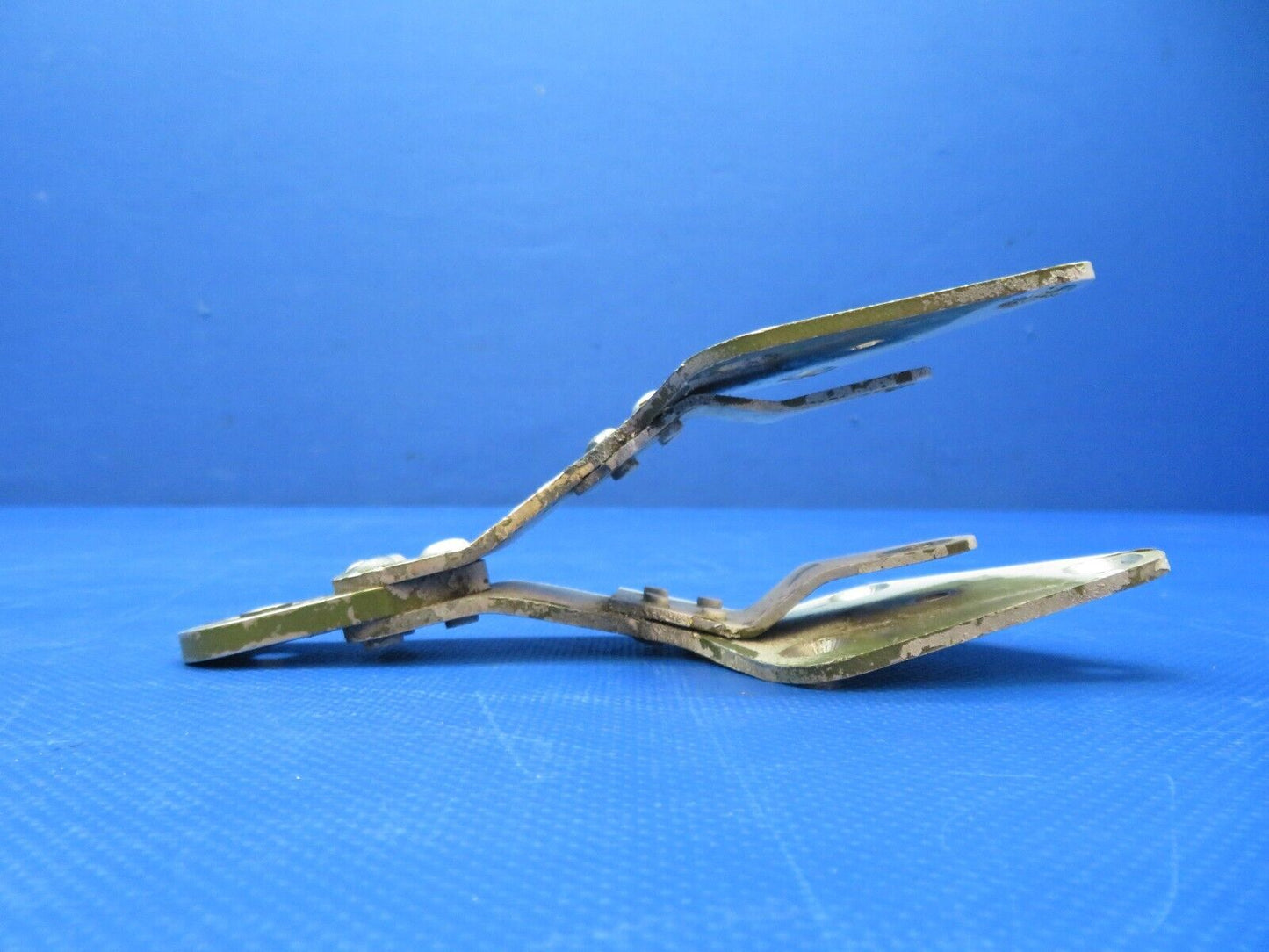 Cessna 401 / 401A Elevator Control Arm Assy P/N 5093500-1 (0124-125)