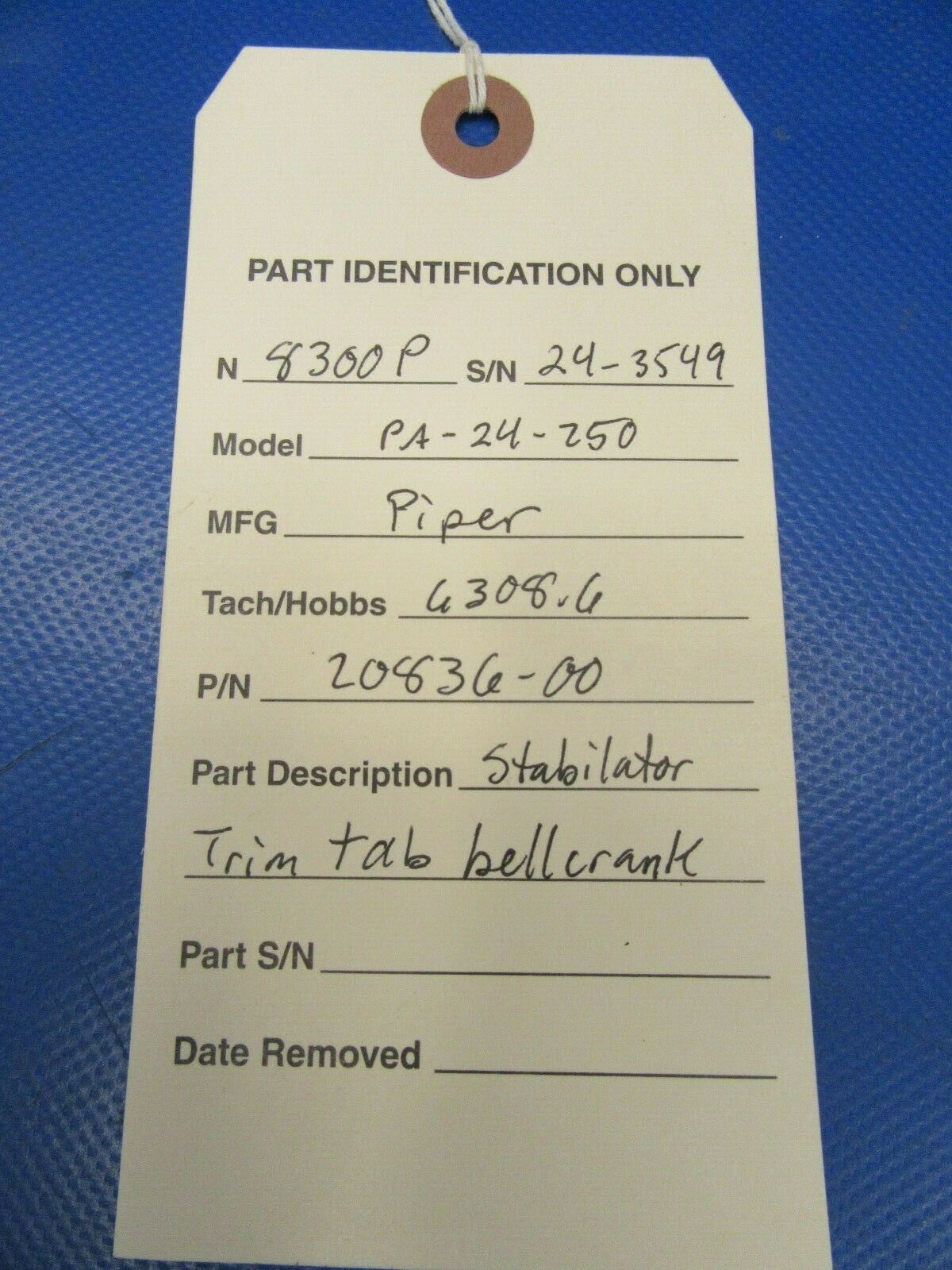 Piper PA-24-250 Comanche Stabilator Trim Tab Bellcrank P/N 20836-00 (1219-220)