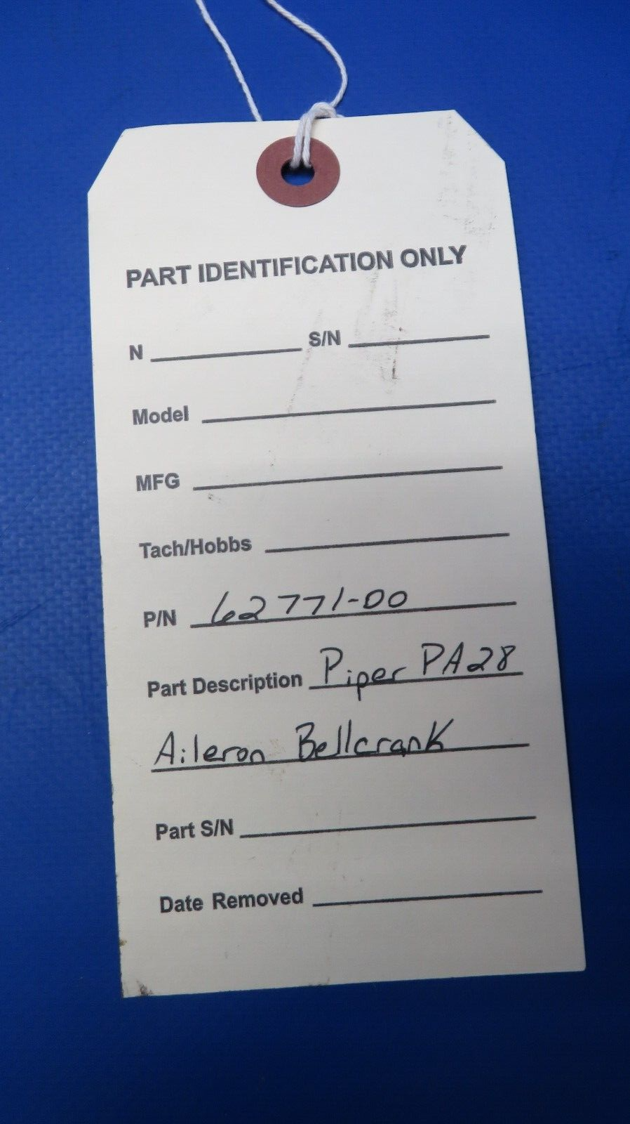 Piper PA-28 Aileron Bellcrank P/N 62771-00 (0523-890)