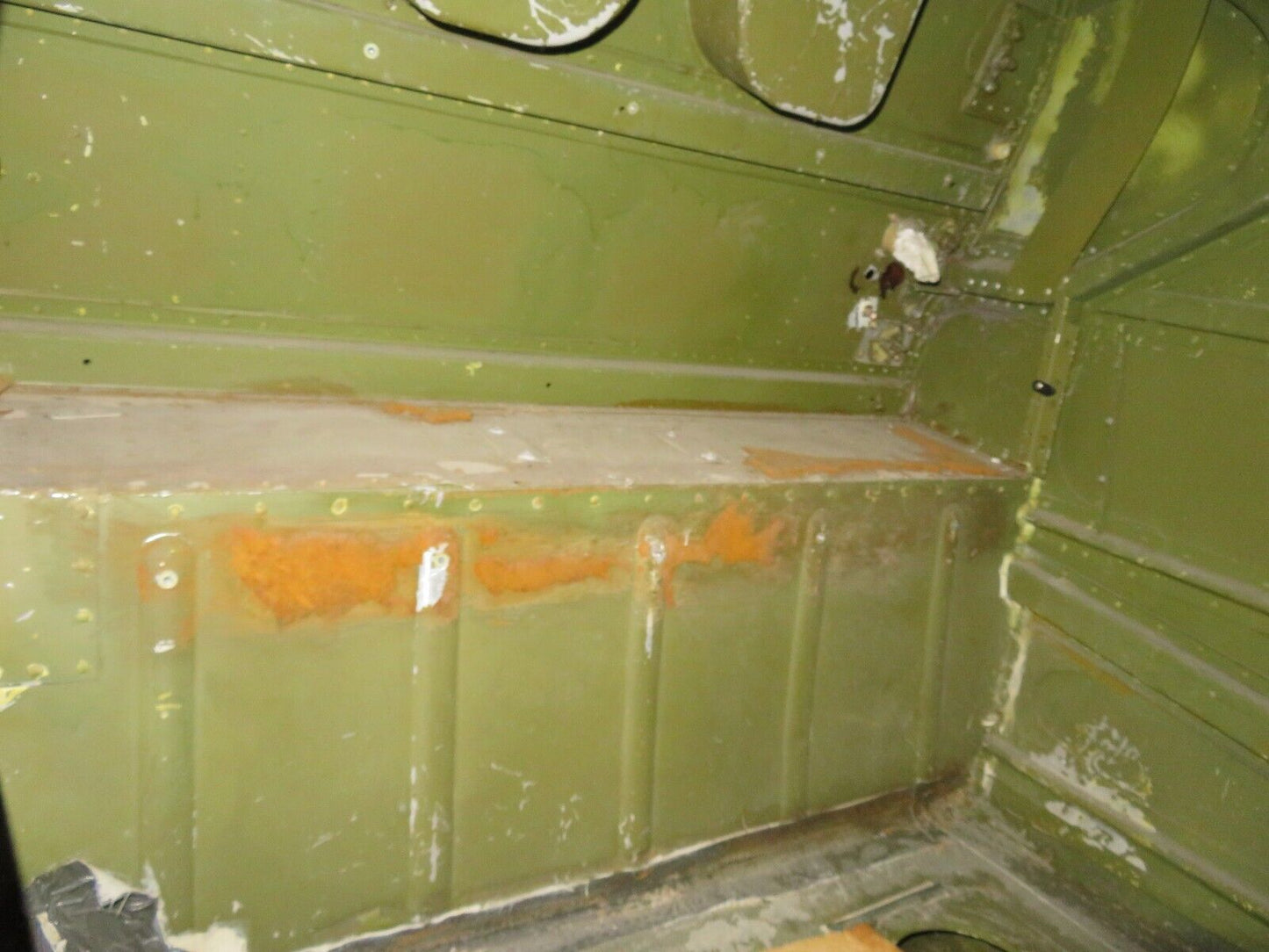 1979 Cessna P210N Aft Cabin / Empennage S/N 00212 No Carry Thru Spar (0521-102)