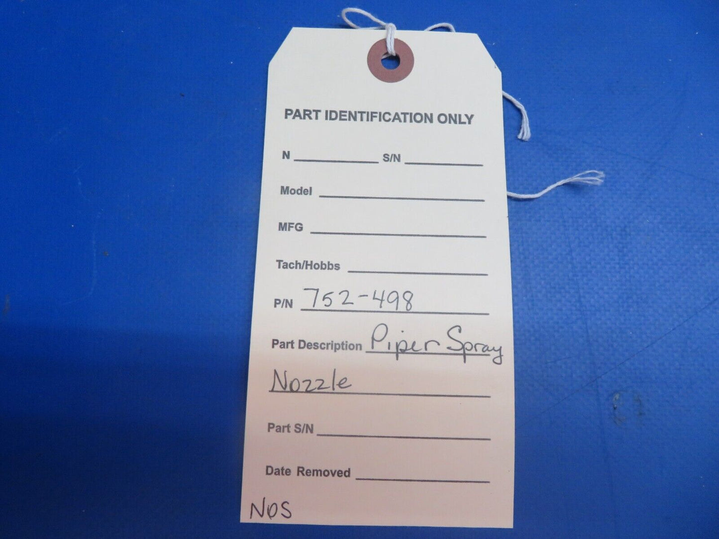 Piper Spray Nozzle P/N 752-498 NOS (1122-566)