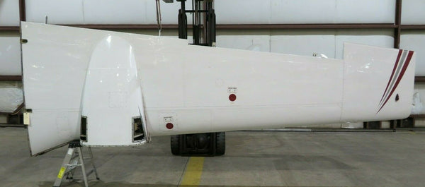 1964 Beech Baron 95-B55 Wing w/ Landing Gear LH P/N 96-110005-601 (0520-10)