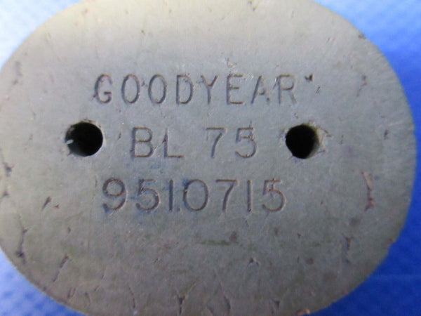Goodyear Brake Lining P/N 9510715 LOT OF 2 NOS (0224-1270)