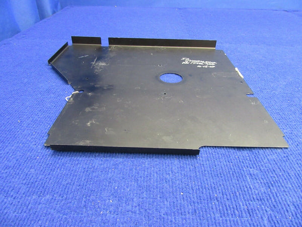 Cirrus SR-22 Kick Plate RH P/N 17996-002 (0122-383)