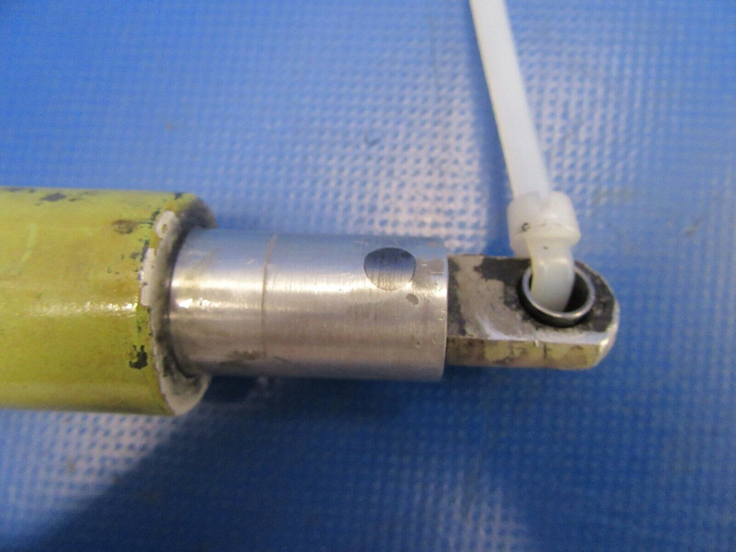 Beech Baron B-58 Flap Actuator Assy RH P/N 45-521212-18 (0619-166)