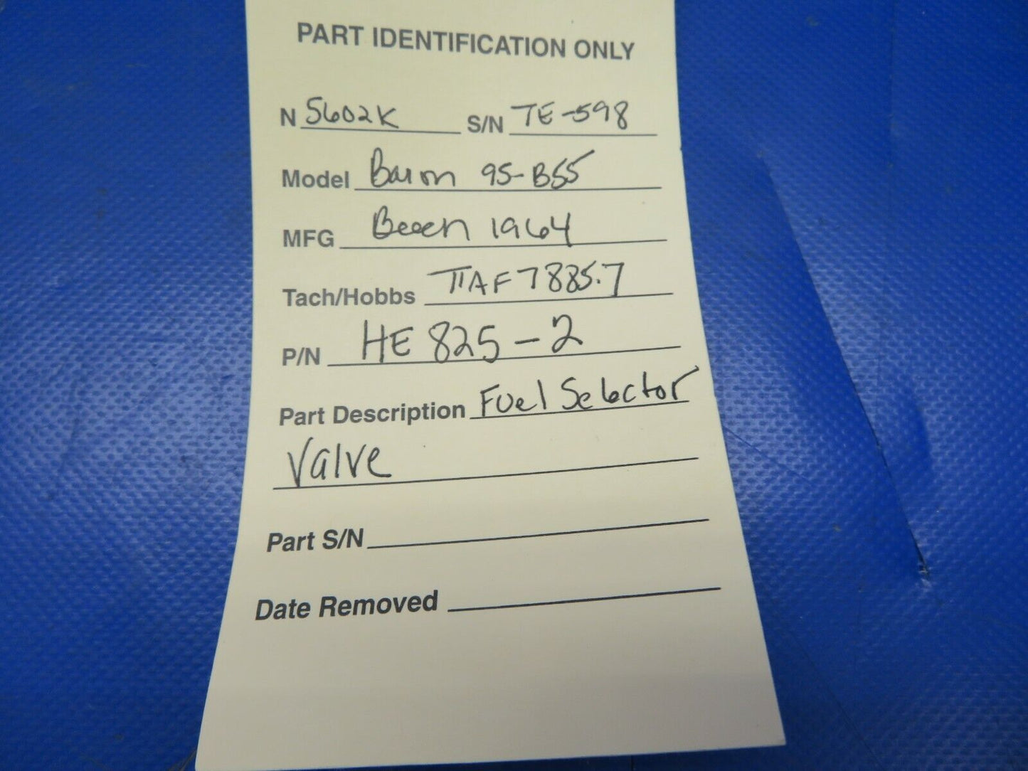 Beech Baron 95-B55 Fuel Selector Valve LH P/N HE825-2 (0620-540)