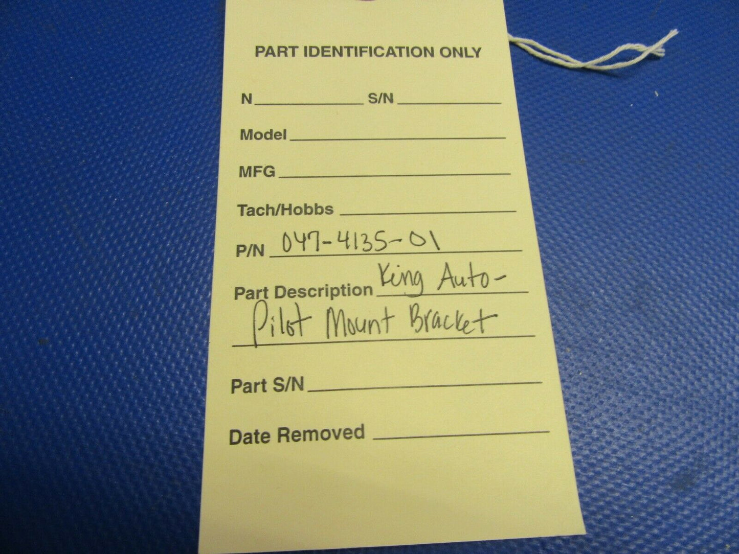 King Auto Pilot Mount Bracket P/N 047-4135-01 (0821-541)