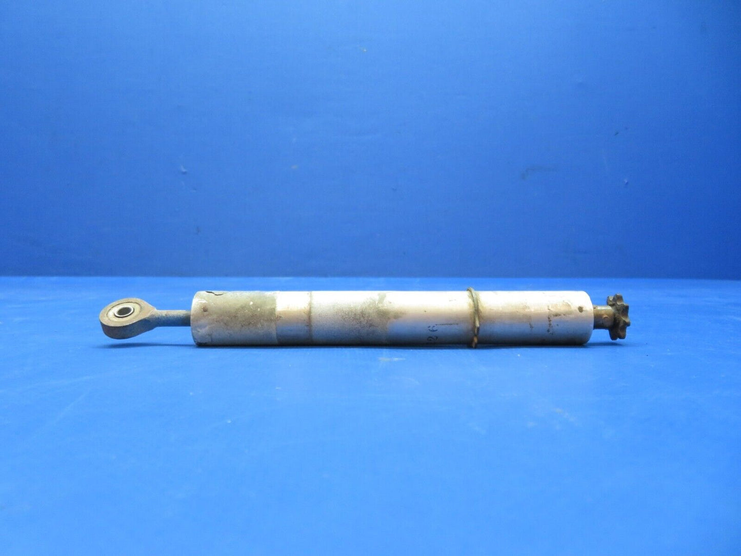Cessna 310 / 310Q Rudder Trim Tab Actuator w/ Guard P/N 1260074-6 (0823-618)
