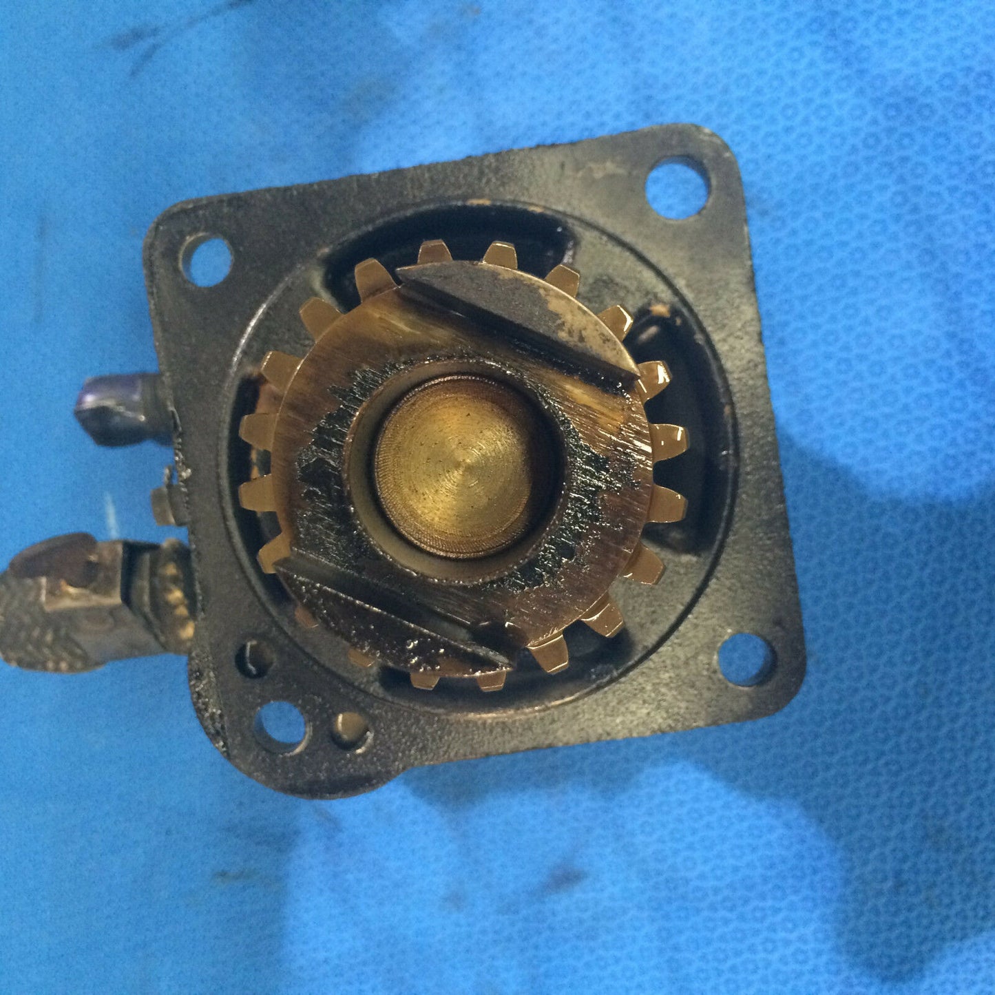 Cessna Wet Vacuum Pump w/ Drive Gear P/N 3P194F (0316-49)