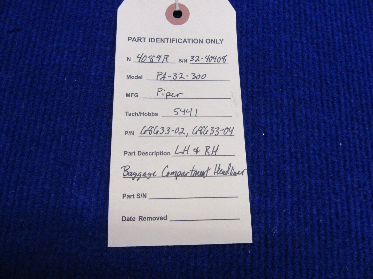 Piper PA-32-300 Baggage Compartment Headliner LH & RH 68633-02 (1121-467)