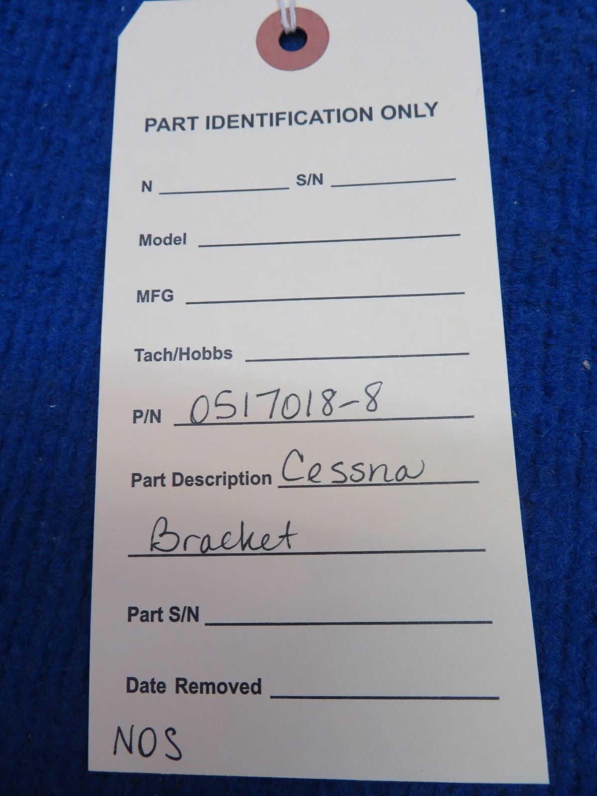 Cessna Bracket P/N 0517018-8 NOS (0622-357)