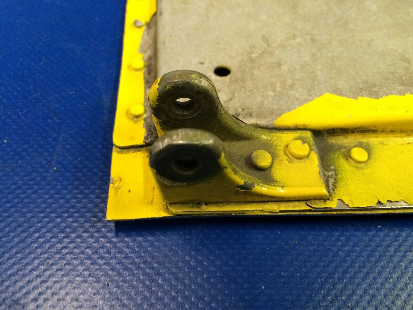 Beech 18 Cowl Flap Door P/N 18-910038-1 (1216-129)