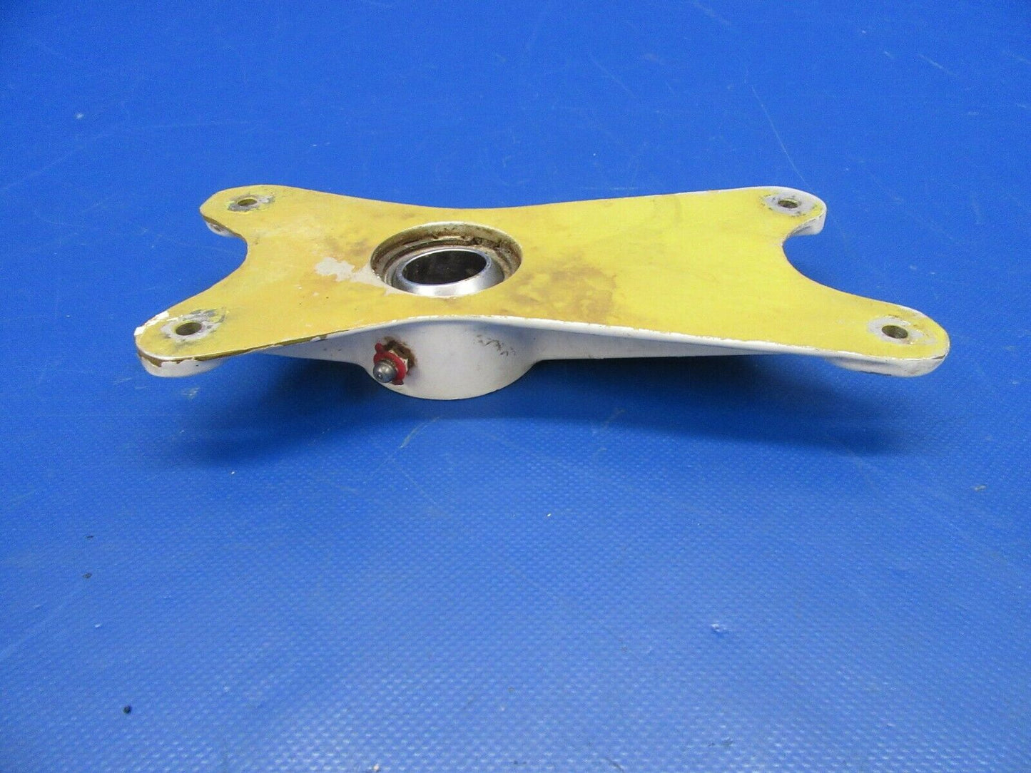 Piper PA-24-250 Comanche Main Gear Fitting AFT LH P/N 20393-00 (1219-126)
