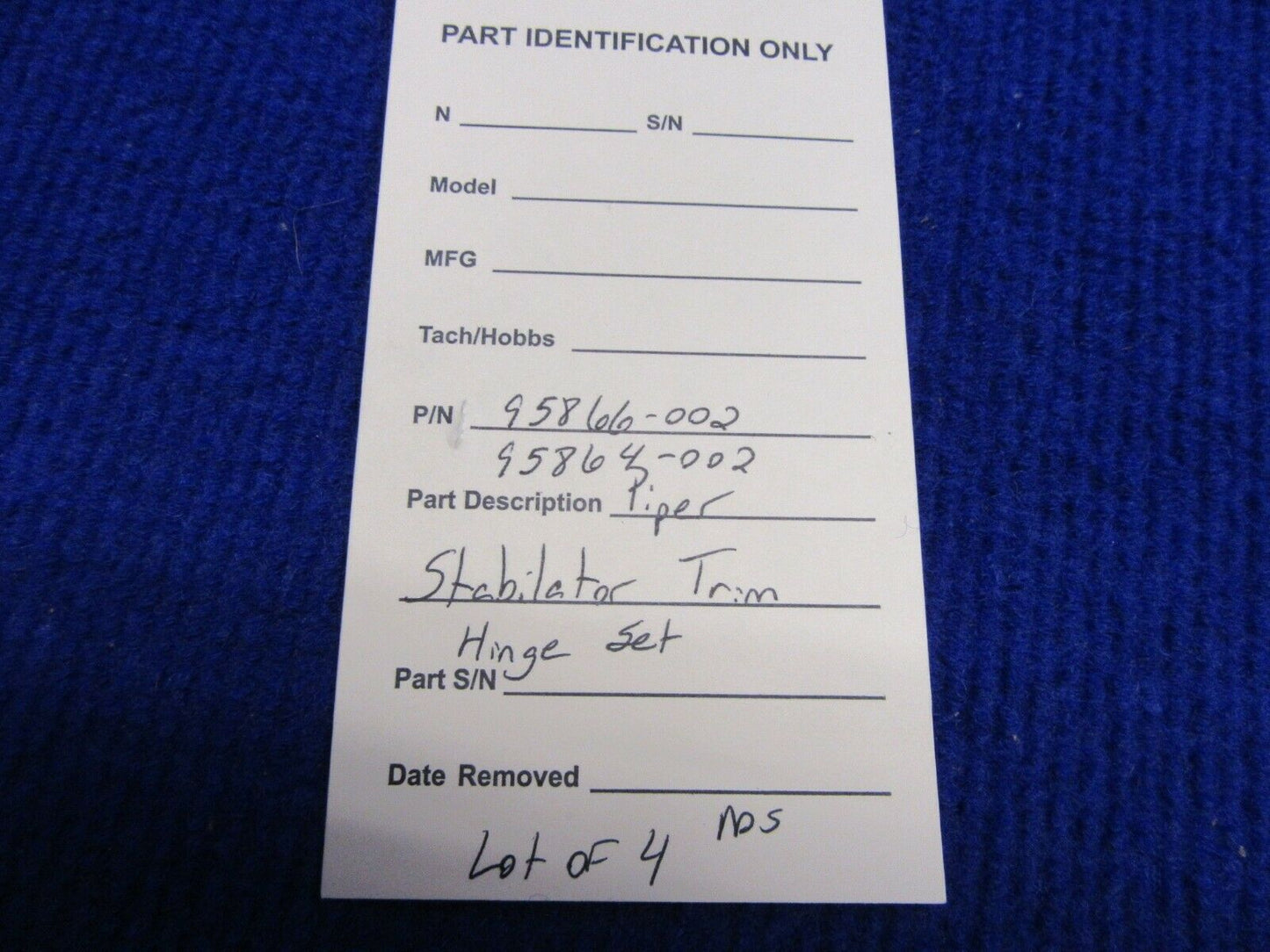 Piper Stabilator Trim Hinge Set SET OF 4 NOS P/N 95866-002, 95864-002 (1221-477)