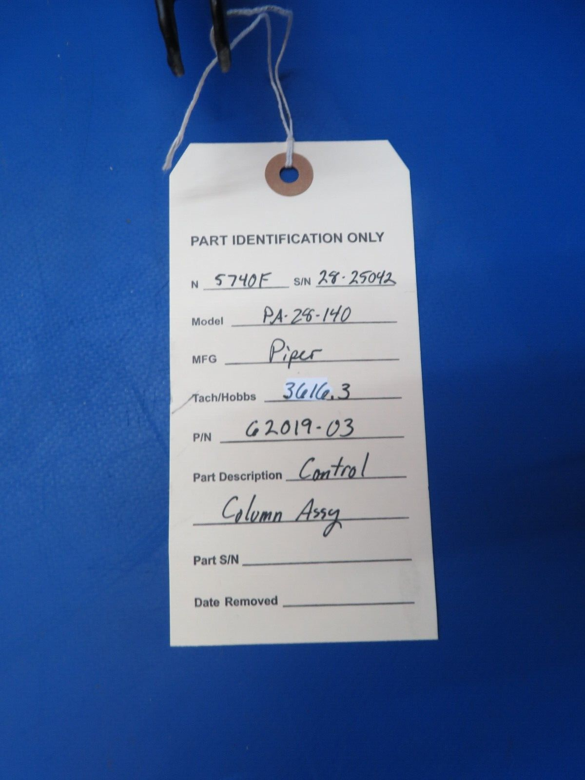 Piper Cherokee PA-28-140 Control Column Assy P/N 62019-03 (0823-430)