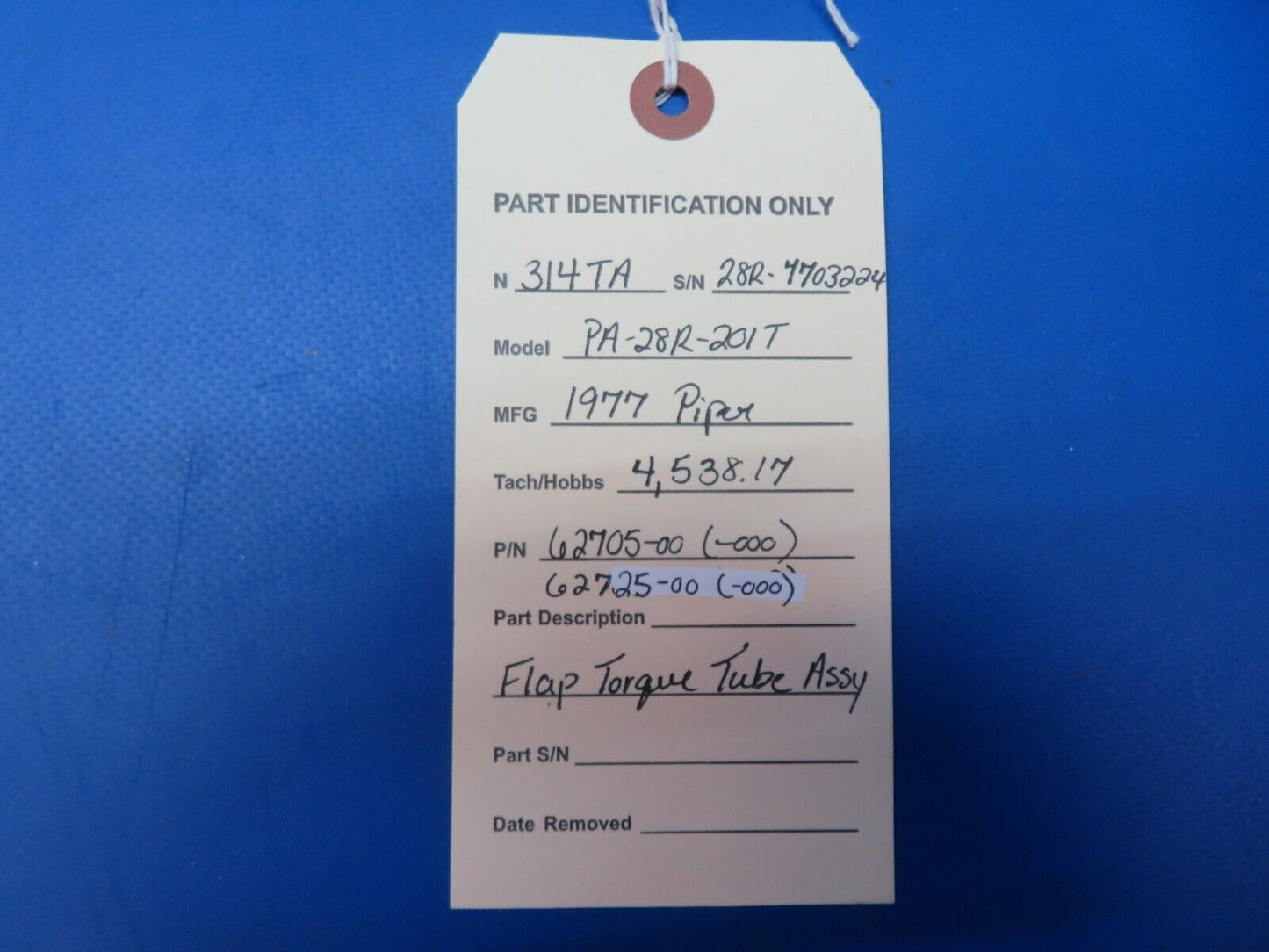 Piper PA-28R-201T Flap Torque Tube Assy P/N 62705-00, 62705-000 (1122-818)