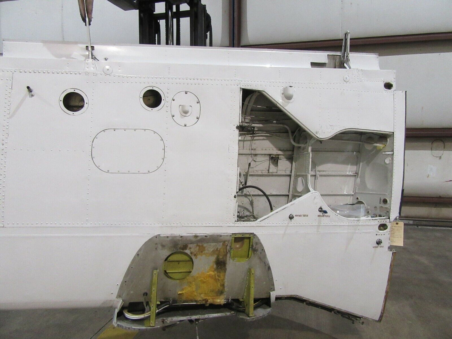 1974 Beech Baron E-55 Wing LH P/N 96-110005-703 (1119-02)