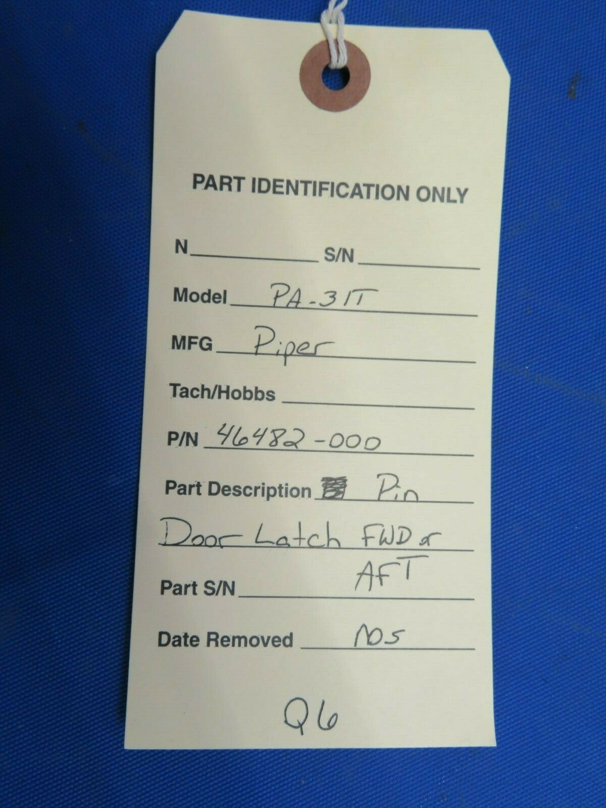 Piper PA-31T Pin Door Latch FWD & AFT P/N 46482-000 NOS (1120-121)