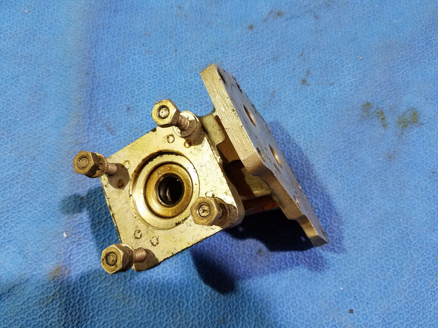 Continental Tach Drive Housing P/N 538579 & 538789A1 For Parts (0616-24)