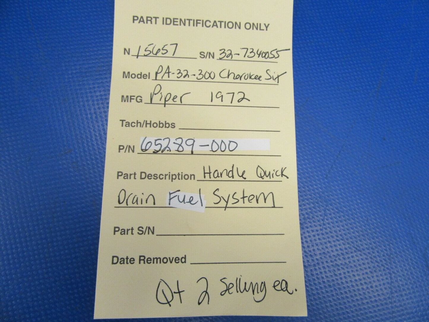 Piper Cherokee Six Handle Quick Drain Fuel System P/N 65289-000 (0819-81)