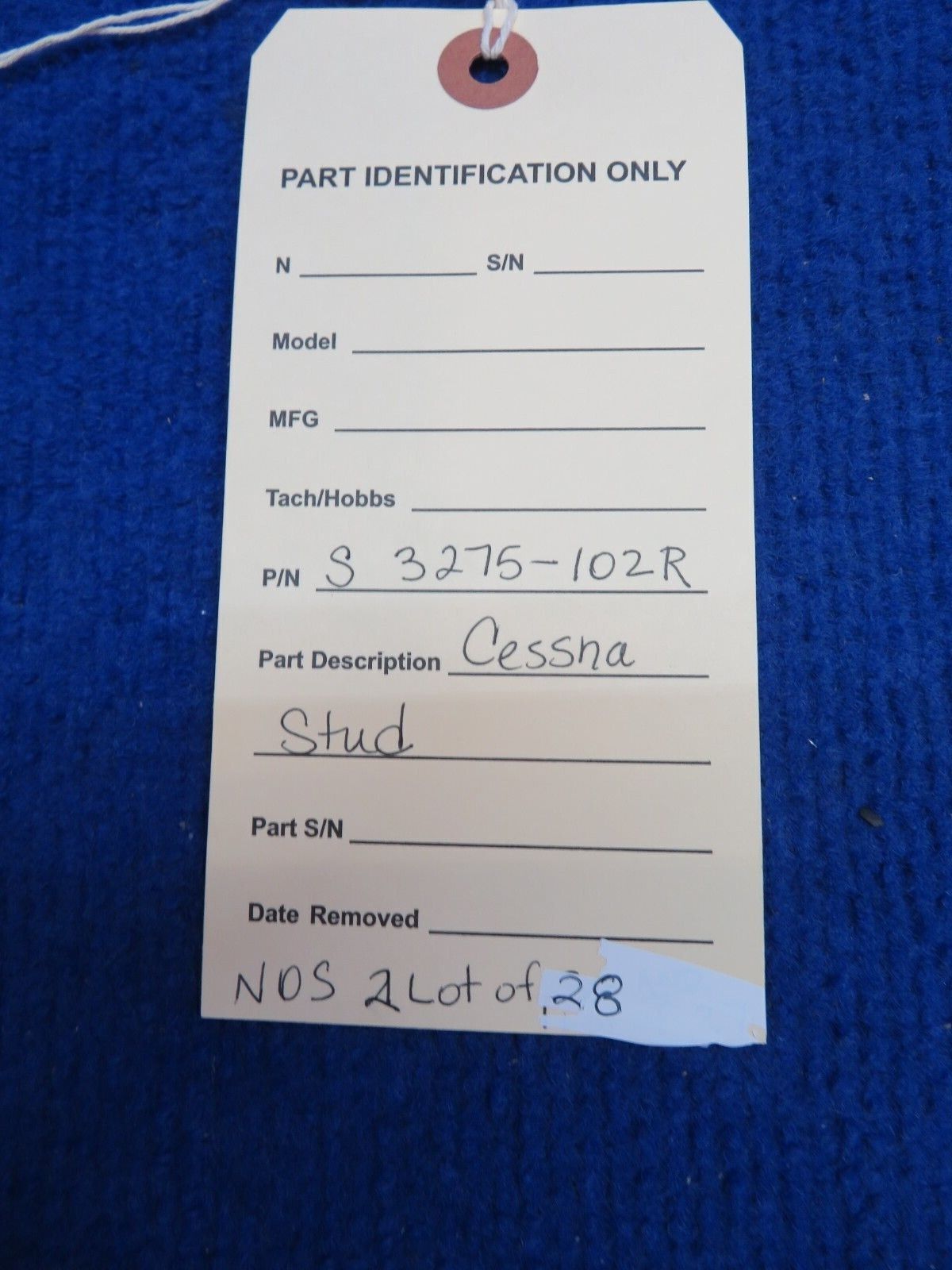 Cessna Stud P/N S3275-102R LOT OF 28 NOS w/ 8130 (0622-301)