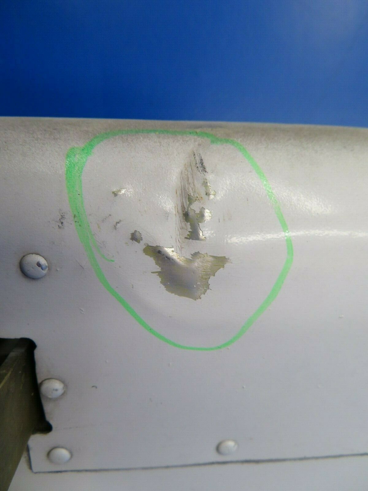 Piper PA-23-250 Aztec RH Flap 17104-65, 17104-065 (0220-73)