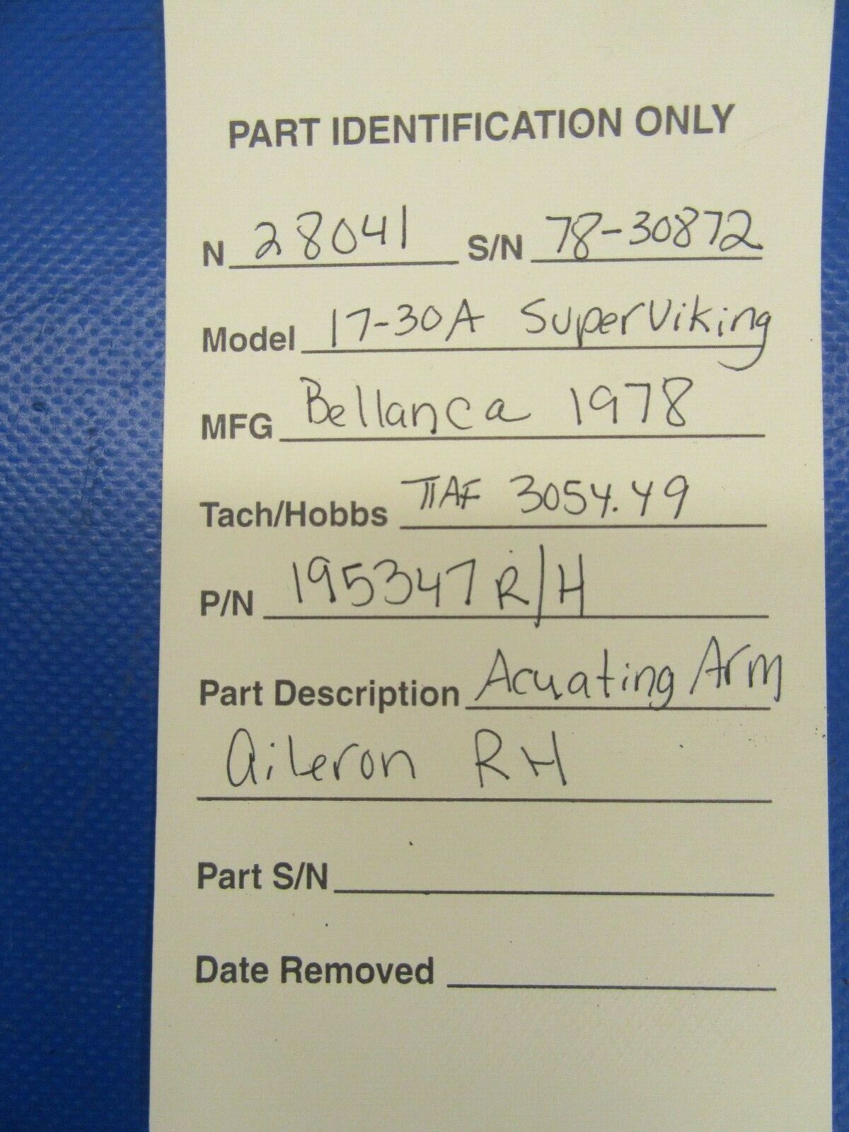 Bellanca 17-30A Super Viking Actuating Arm Aileron RH 195347R/H (0819-306)