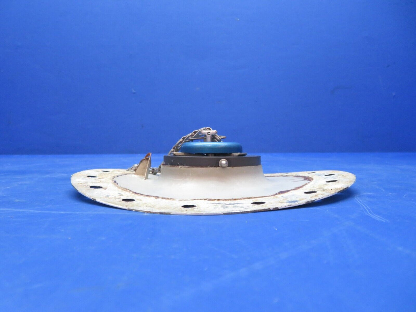 Cessna 310 / 310I Fuel Filler Adapter & Cap Assy P/N 0823410-3 (0923-688)