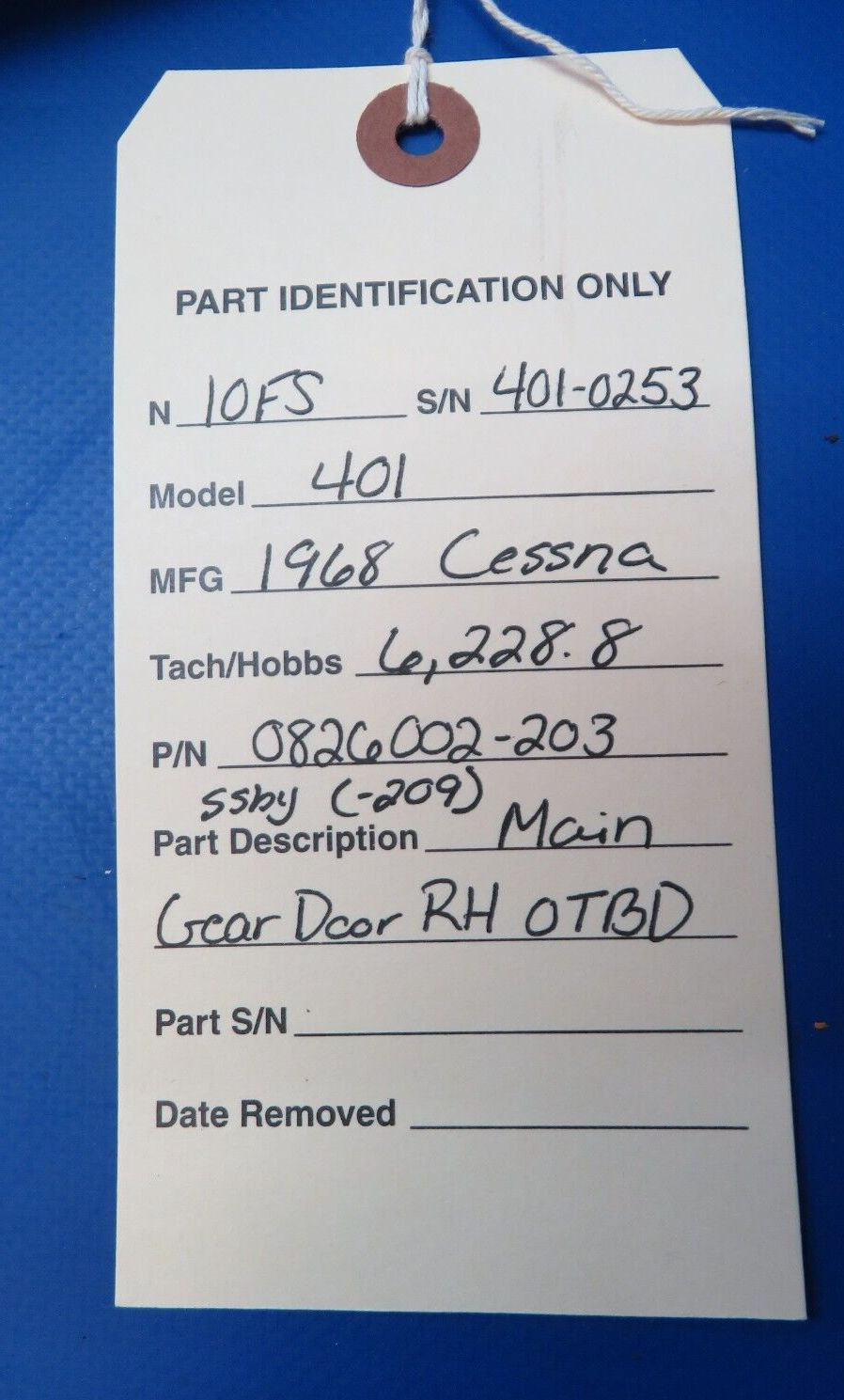 Cessna 401 Main Gear Door RH OTBD P/N 0826002-203, 0826002-209 (0523-230)