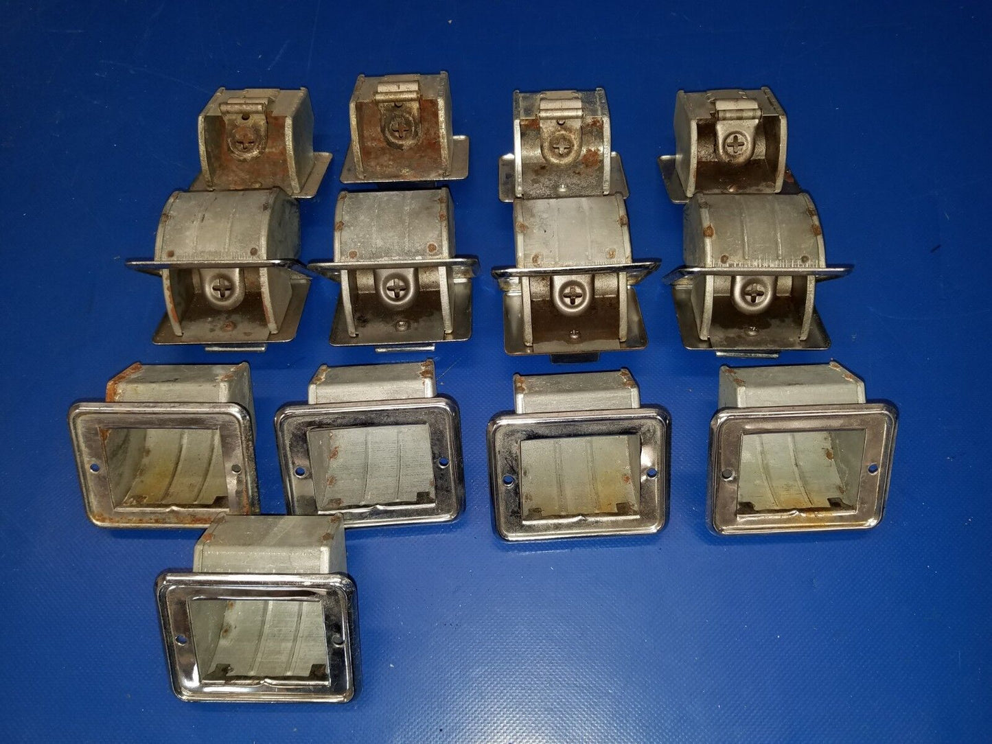 Cessna 310R Ash Trays 8 Complete Sets w/ 5 Spares (0918-185)
