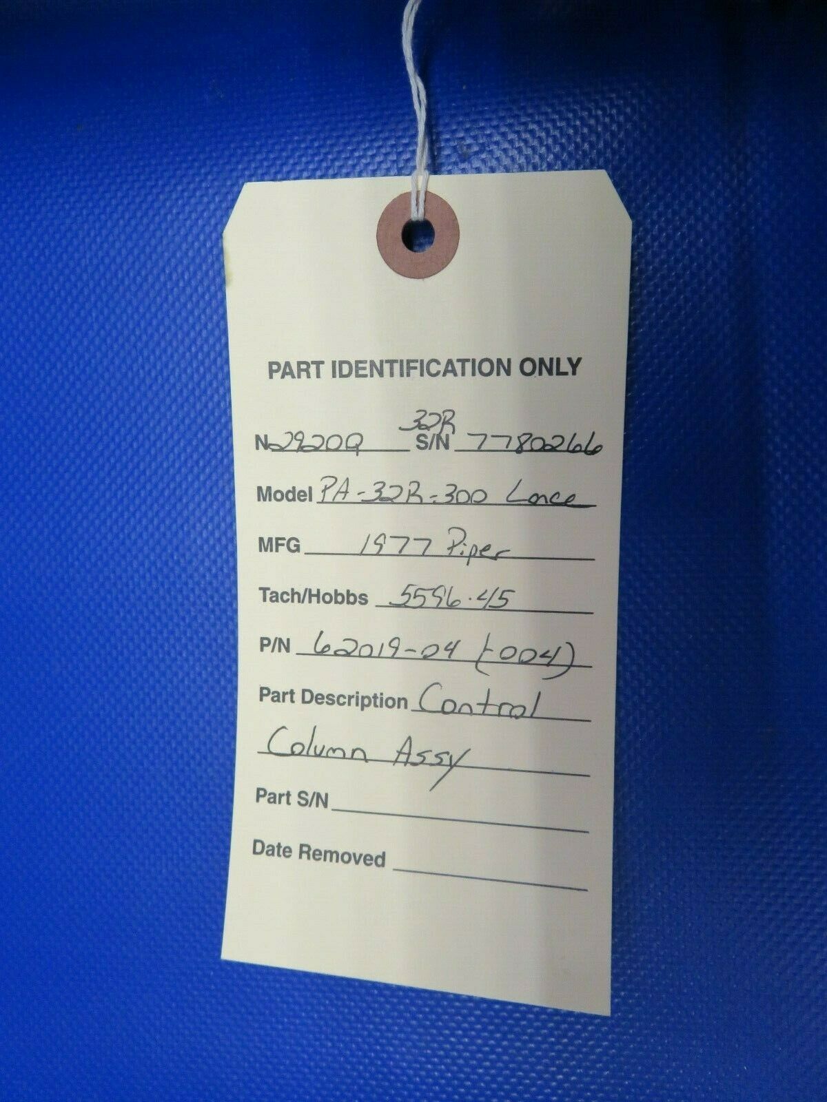 Piper PA-32R-300 Lance Control Column Assy P/N 62019-04 (0121-171)