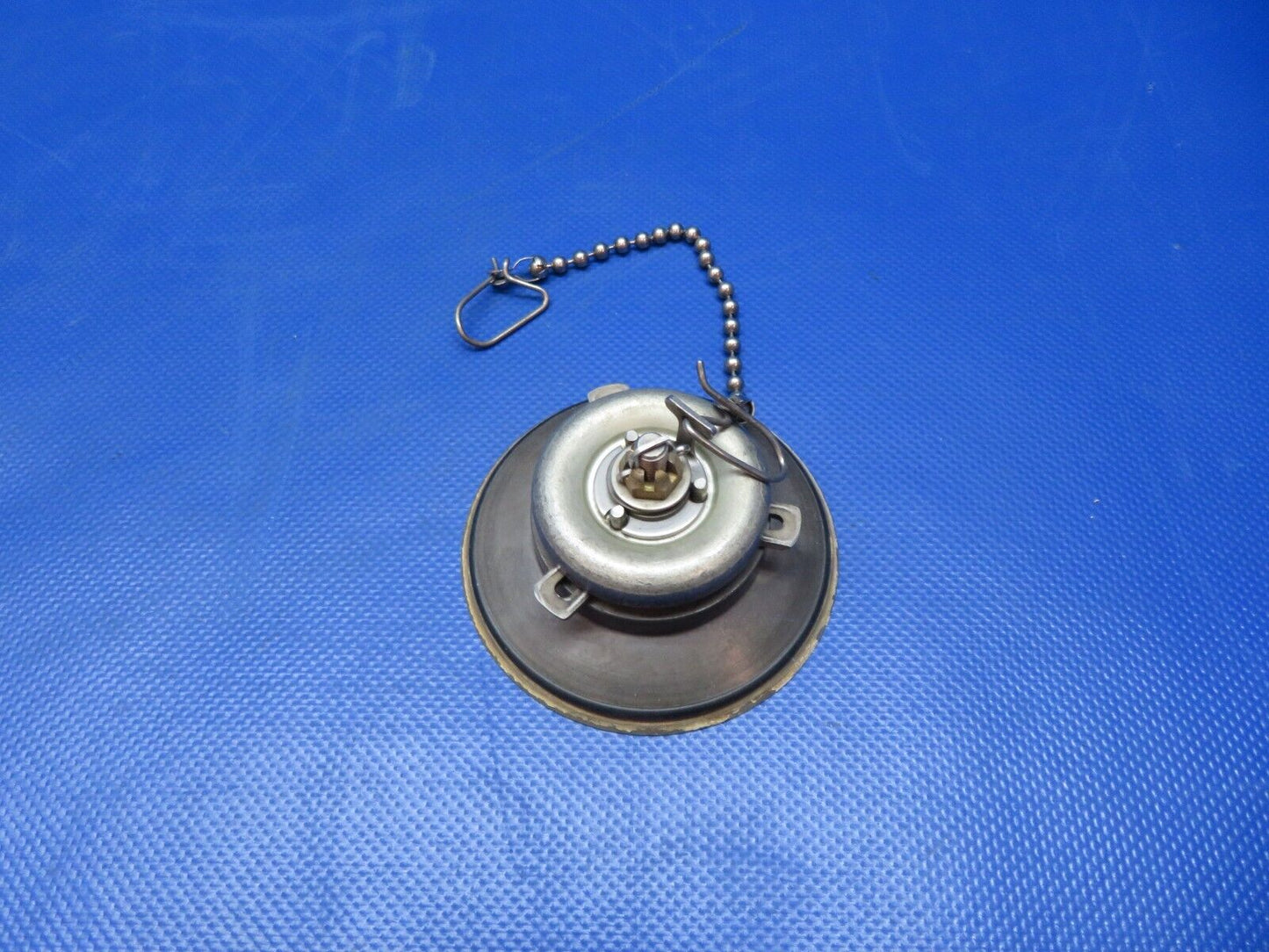 Cessna 401 / 401A Shaw Aero Fuel Cap Assy P/N 99321 (0124-143)