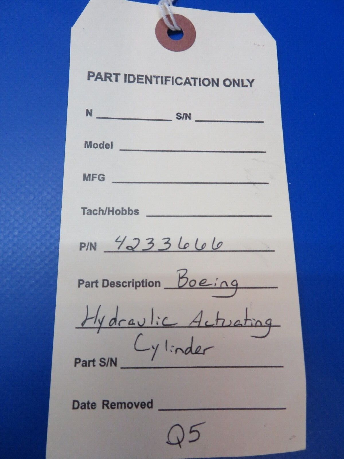 Boeing Hydraulic Actuating Cylinder P/N 4233666 (0922-499)