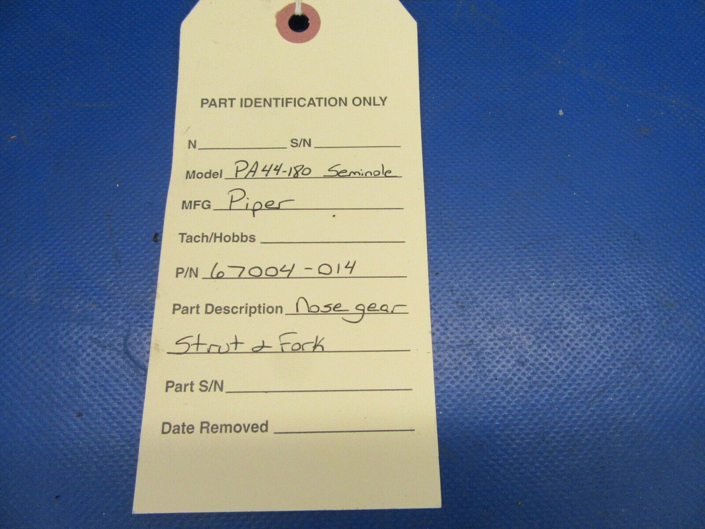 Piper PA44-180 Seminole Nose Gear & Strut Fork P/N 67004-014 (0519-443)