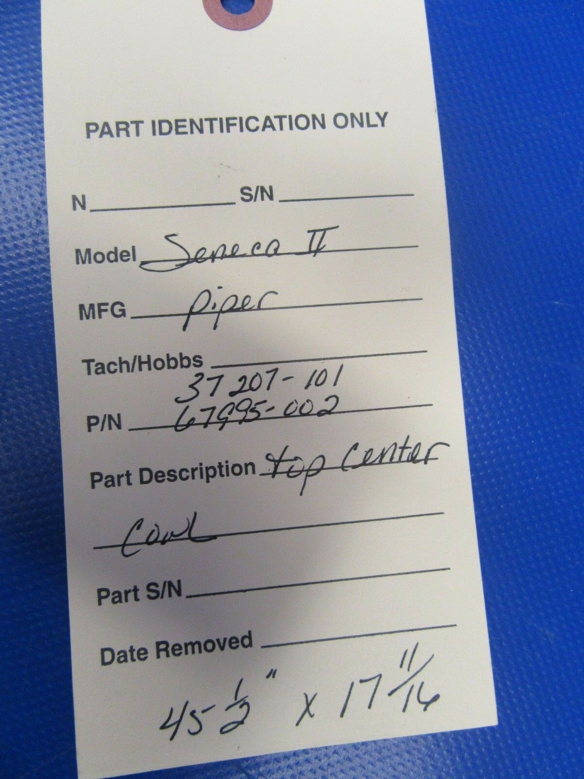 Piper Seneca II Top Center Cowl P/N 37207-101, 67995-002 (0818-255)