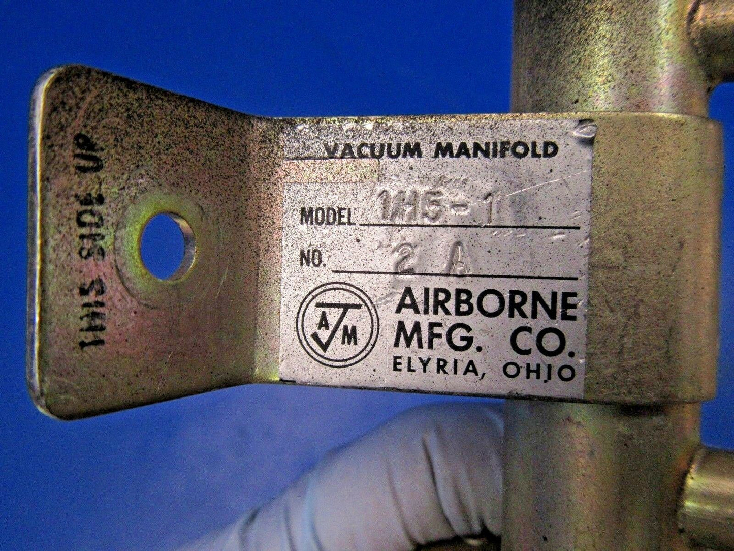 Airborne Vacuum Manifold P/N 1H5-1 NOS (0518-320)