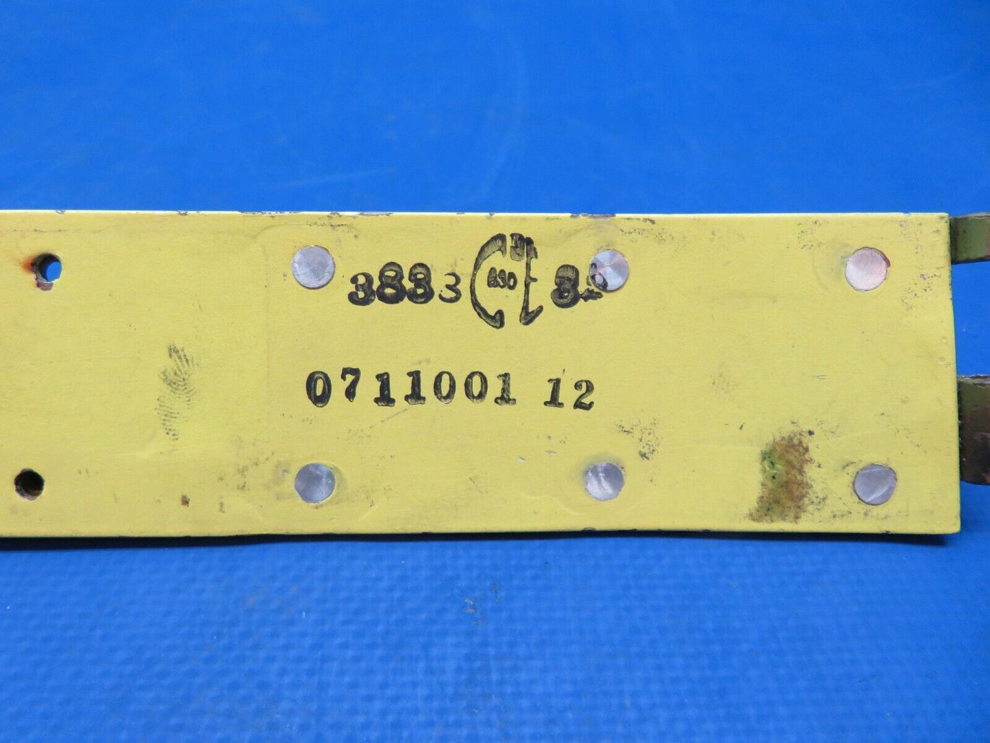 Cessna Cabin Door AFT Hinge P/N 0711001-12 NOS (1122-632)