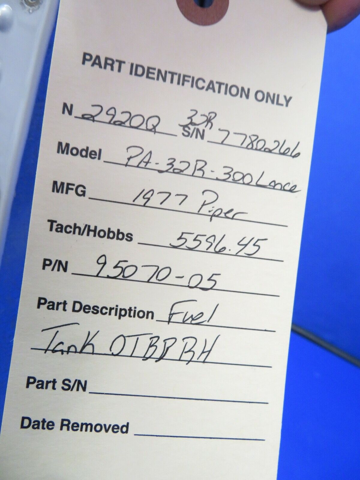 Piper PA-32R-300 Lance Fuel Tank OTBD RH P/N 95070-05 (0121-313)