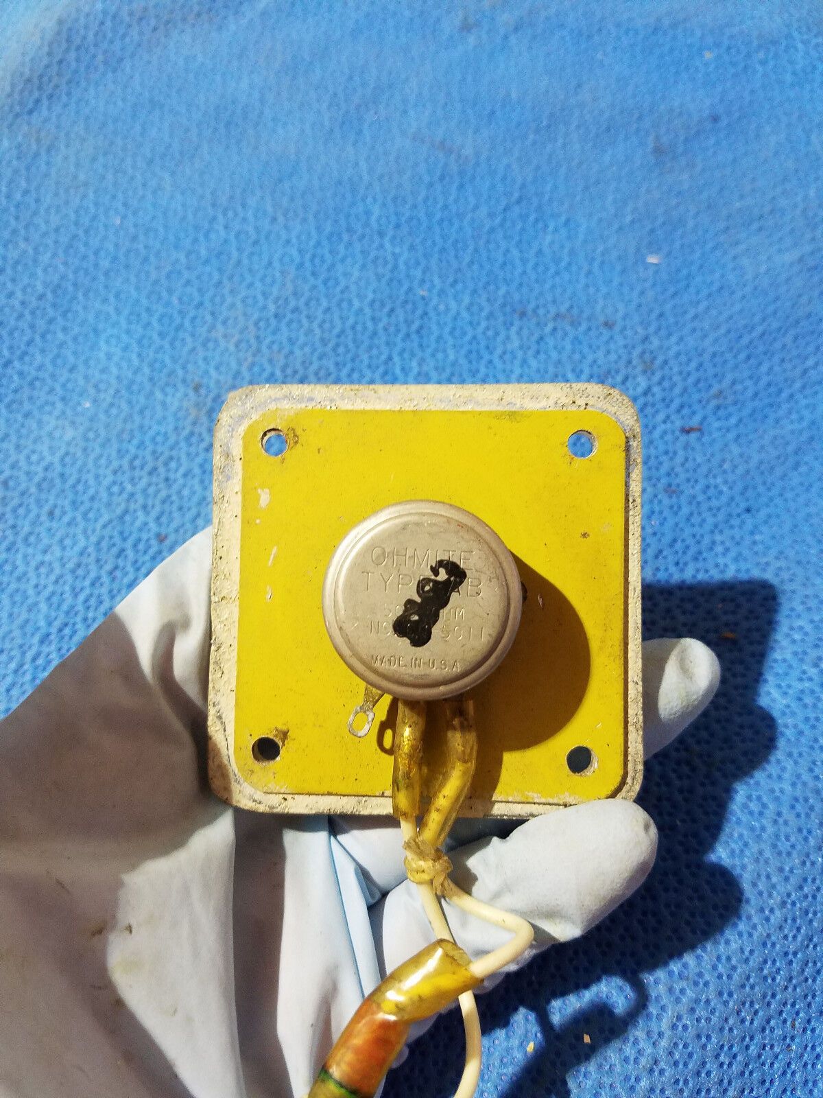 Cessna Beech Cabin Temp Adjusting Knob & Cover Ohmite Potentiometer (0516-251)